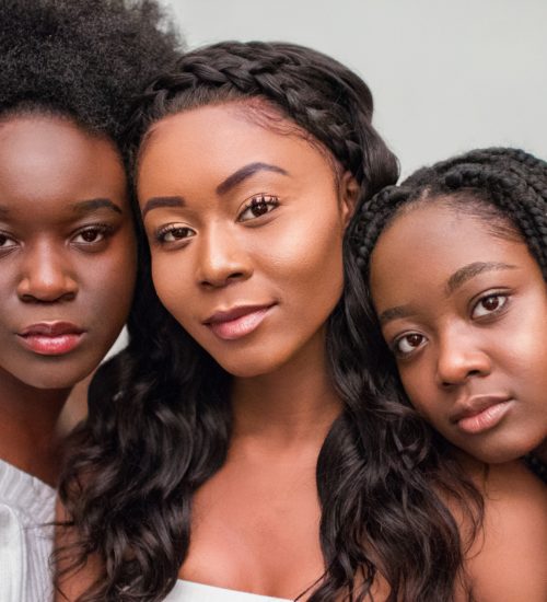 build community with other moms, mom friends